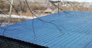 Демонтаж поликарбоната с крыши в Сестрорецке - услуги по доступной цене от 620 рублей