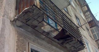 Демонтаж балкона Сестрорецк, цена от 2942 руб.