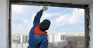 Демонтаж остекления балкона в Сестрорецке - цена от 568 руб. - Сварной-Сст